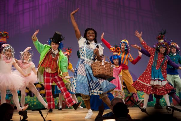 Performance of The Wizard of Oz at Cardinal Stage