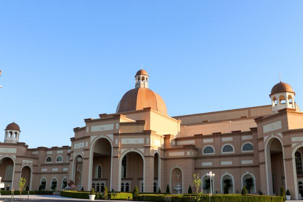 Visit Sight & Sound Theatres in Branson