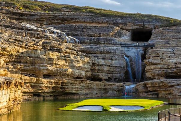 Memorable Holes in Branson Golf