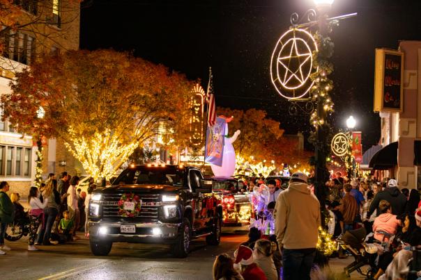 Christmas-Parade-11.30.23-54-1536x1024