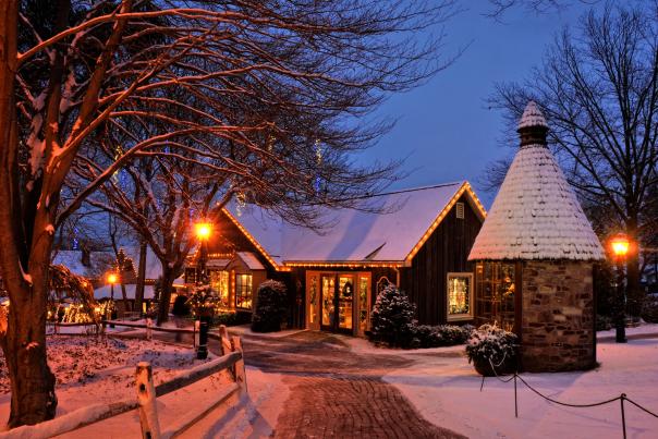 No matter the season, Peddler's Village is always beautiful to visit and capture the natural surroundings.
