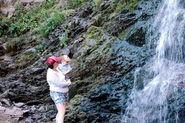 Mom and daughter at Garden Creek Falls