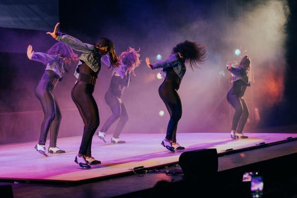 Chloe Arnold's Syncopated Ladies LIVE