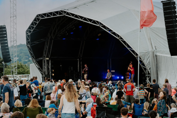 Wychwood Festiva, main stage with crowds at Cheltenham Racecourse