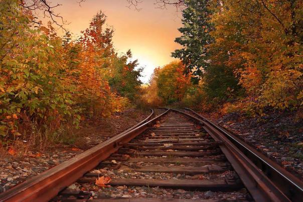 Fall Railroad