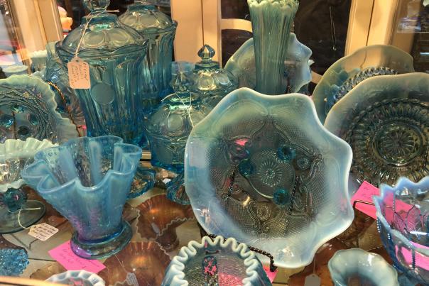 4 stores for antiques, vintage and more