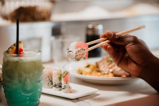 Sushi Hand Food Water Street