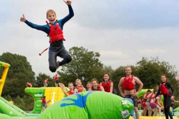Spring into the Cotswolds