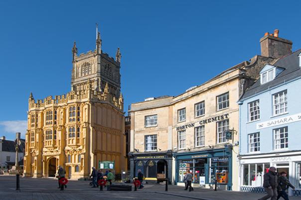 Discover Cirencester this winter