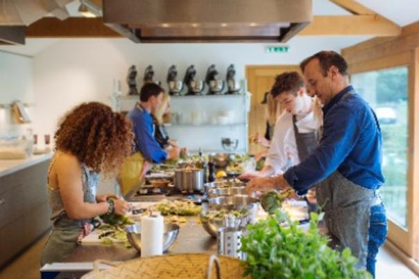 Taste the Cotswolds