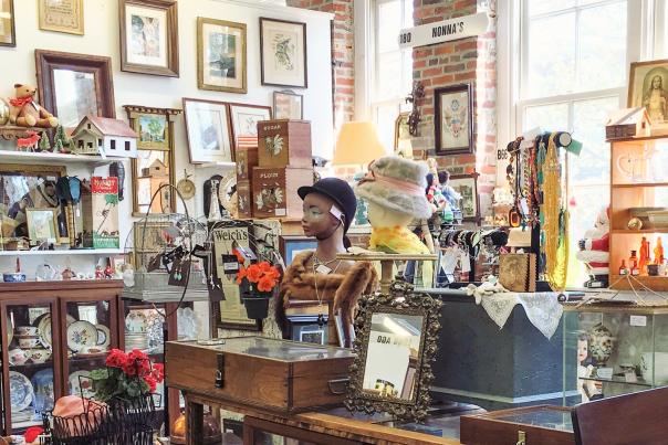 Beford Street Antiques-10