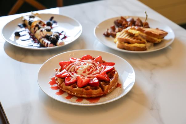 L'Amitie Breakfast Plates