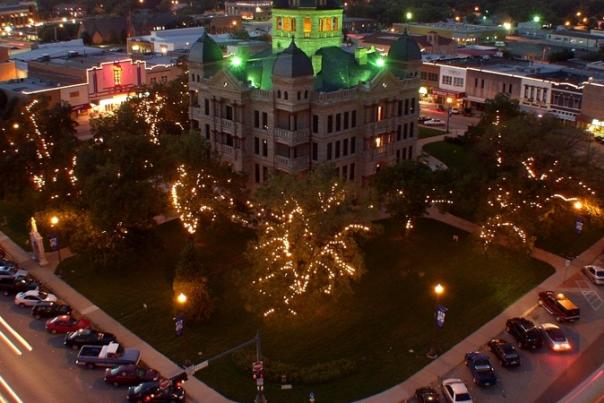 crthouse square