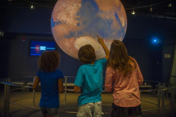 denver-museum-nature-science-children-planet