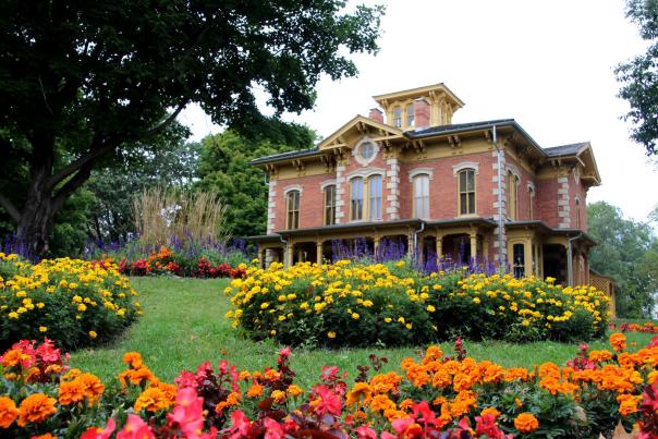 History building and garden at the Living History Farms in Urbandale, IA