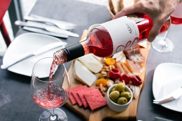 Enjoy a foodie break in Devon this year