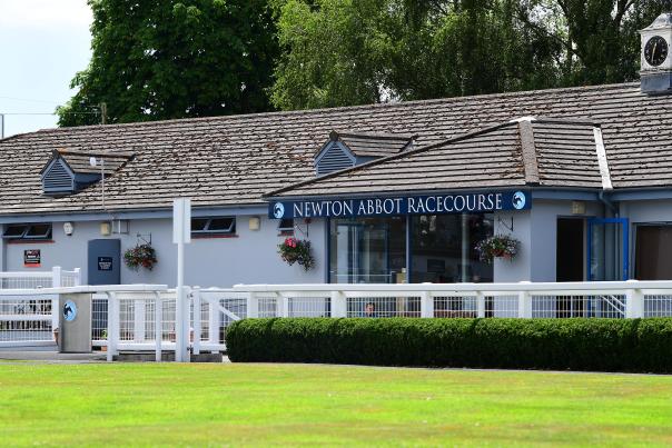 Newton Abbot Racecourse Launches Exciting New Business Club