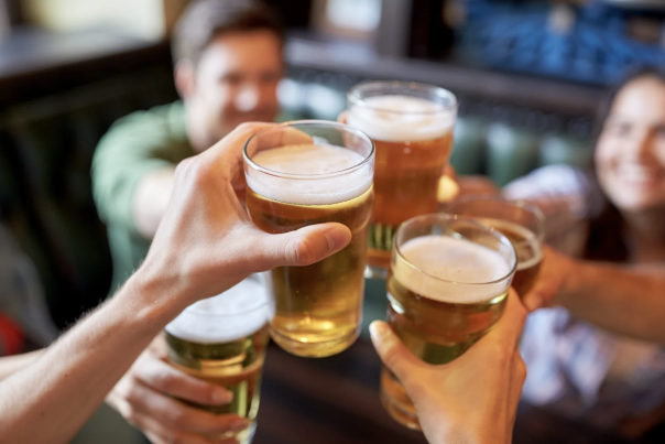 Cosy Corners & Craft Ales: A Guide to Devon’s Top 6 Historic Pubs