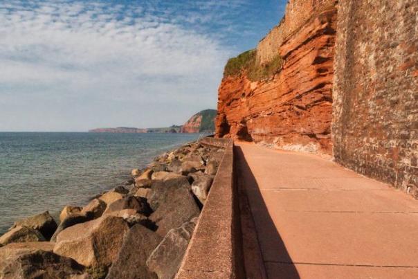 Sea walk along the Jurassic Coast