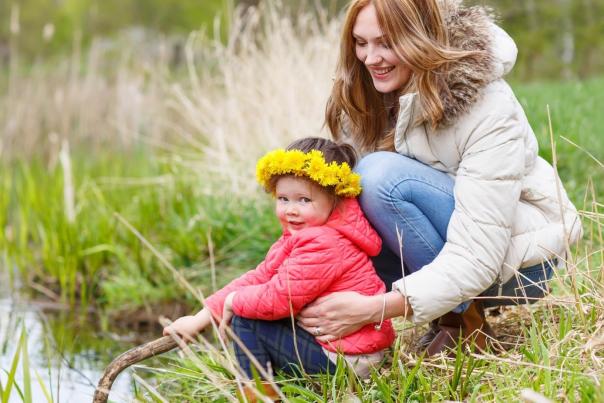 Mother and child, Spring