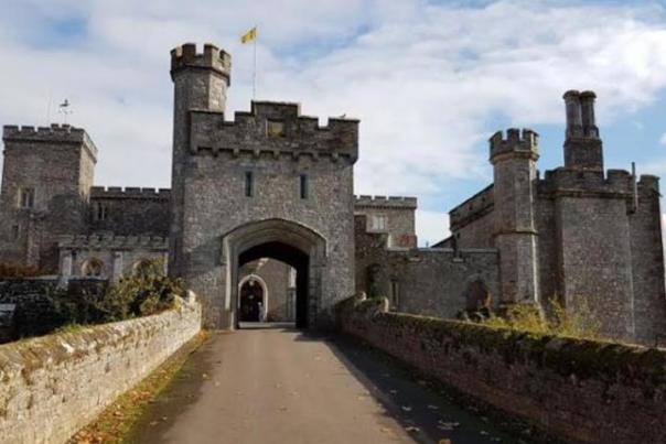 castle opening