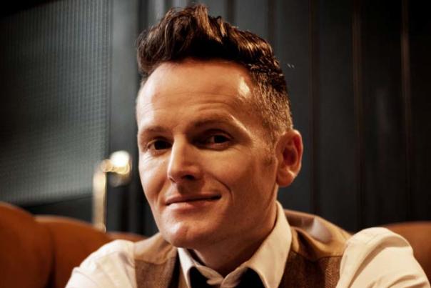 image shows Joe Stilgoe