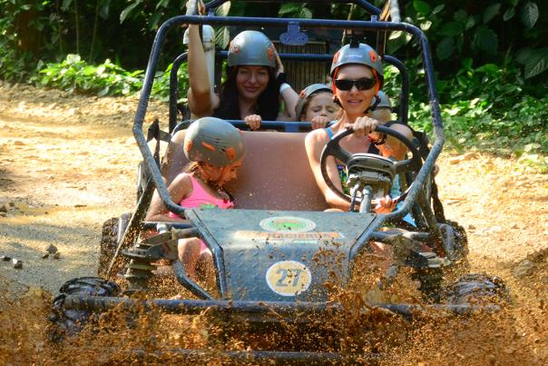 BUGGIES, LA HACIENDA PARK