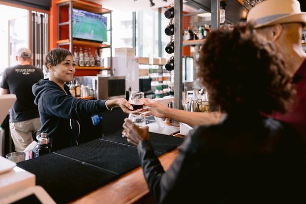 Market Bar Couple