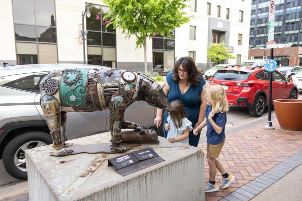 Sculpture Tour Family 2025