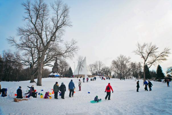 Families enjoying the outdoors at Viking Ship Park