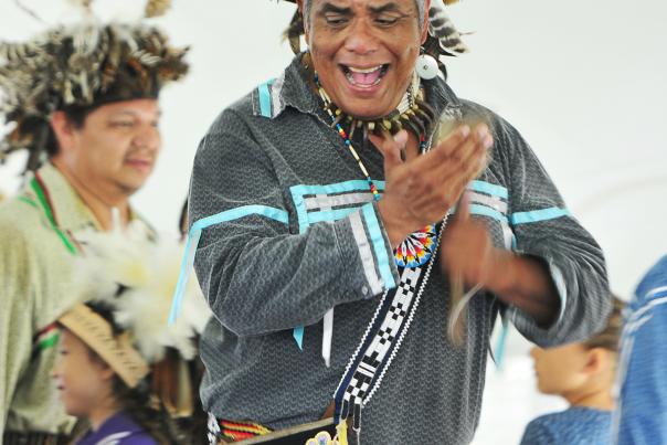 2015-finger-lakes-ganondagan-native-american-dance-and-festival-dancing