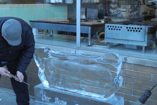 winterval ice sculpture