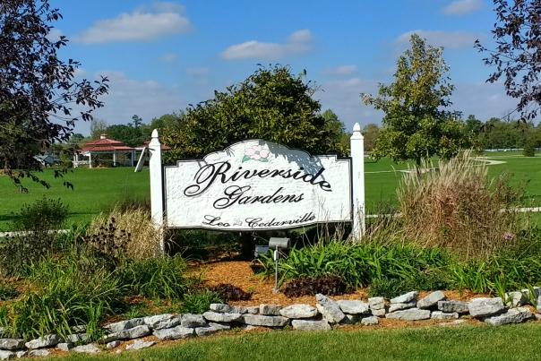 park, Leo-Cedarville, recreation, splash pad, walking, horseshoes