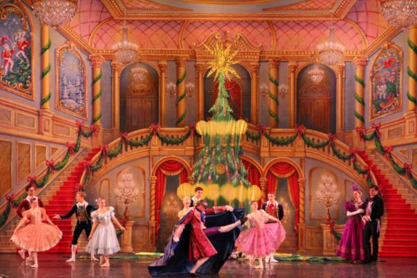 Moscow Ballet Great Russian Nutcracker, set designed by Carl Sprague