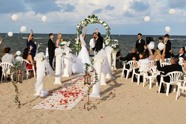 wedding-beachballoonCF