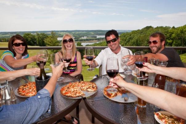 Galena Country | NW Illinois | Top places to dine outside in Galena Country