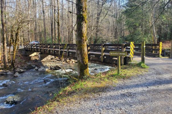 Greenbrier Road Sections Temporarily Closed for Bridge Replacement