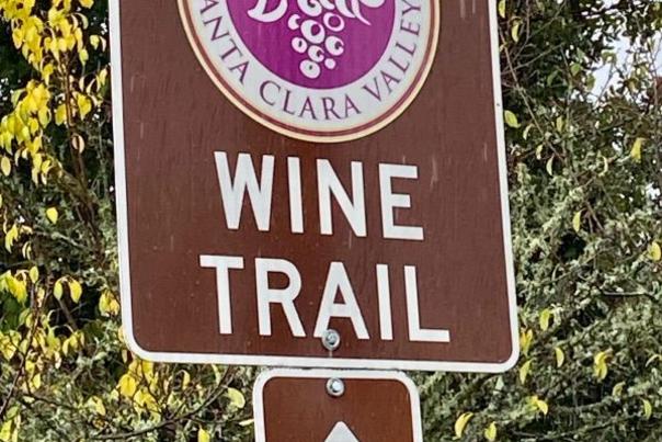 Wine Trail sign