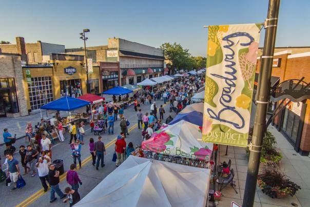 Farmers Market on Broadway