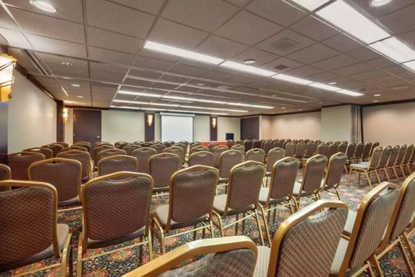 Comfort Suites GB