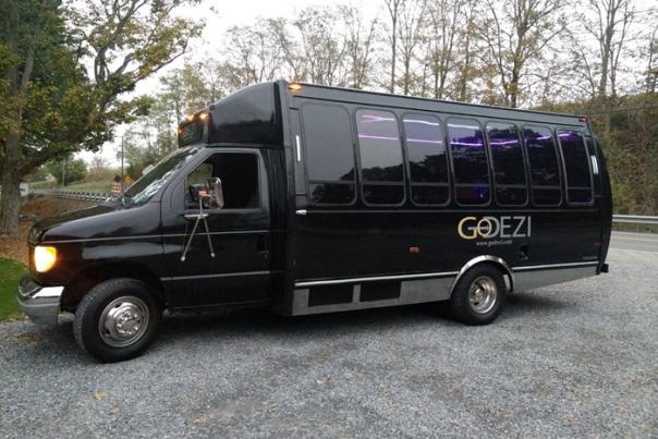 GoDezi Bus