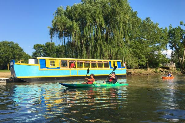 2017_Stephen_Bailey_Riverfront_Canal_Boat-4_edited_sm