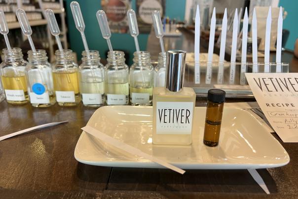vetiver perfumery new albany IN - selecting scents for a perfume