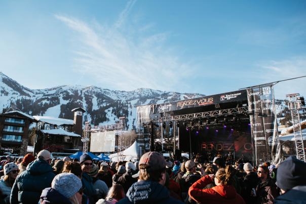 Rendezvous fest stage and audience