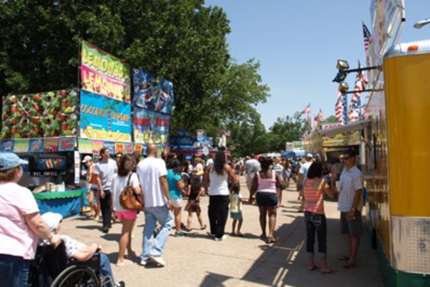 Smoky Hill River Fest food court1