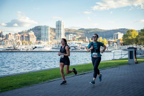 Apple Marathon 2024 Runners in Kelowna City Park 2