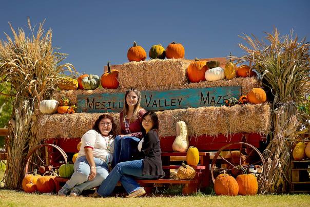 Mesilla Valley Corn Maze group pic ladies women