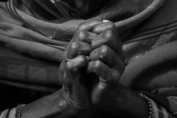 monochrome-photography-of-an-old-woman-3250183