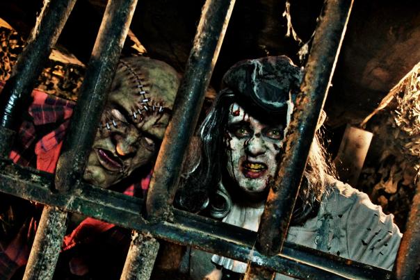 Hustons_Haunted_Hollow
