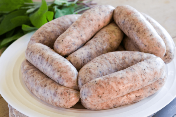 a picture of sausages served on a plate